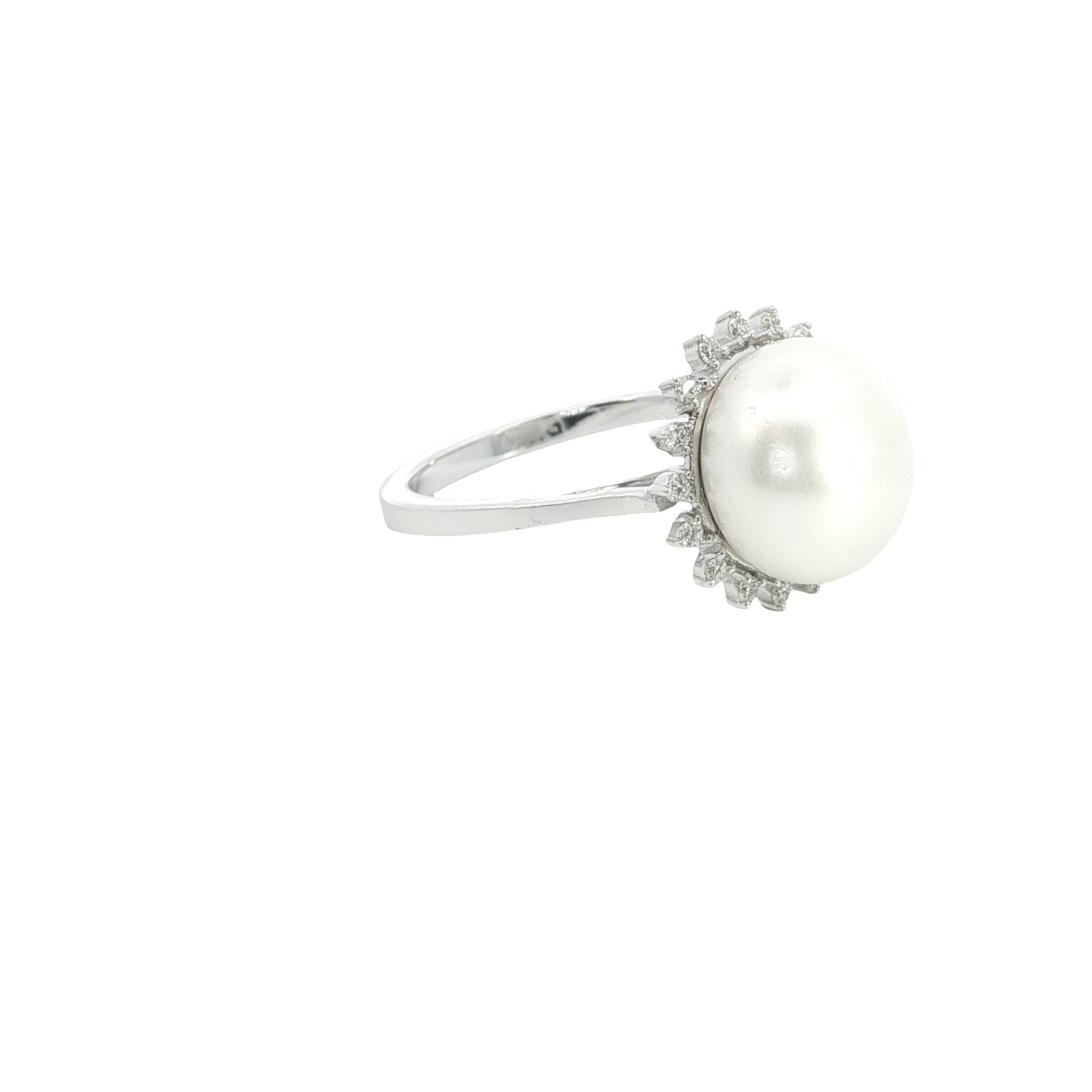 Pearl with Round Brilliant Cut Lab grown Diamond Engagement Ring