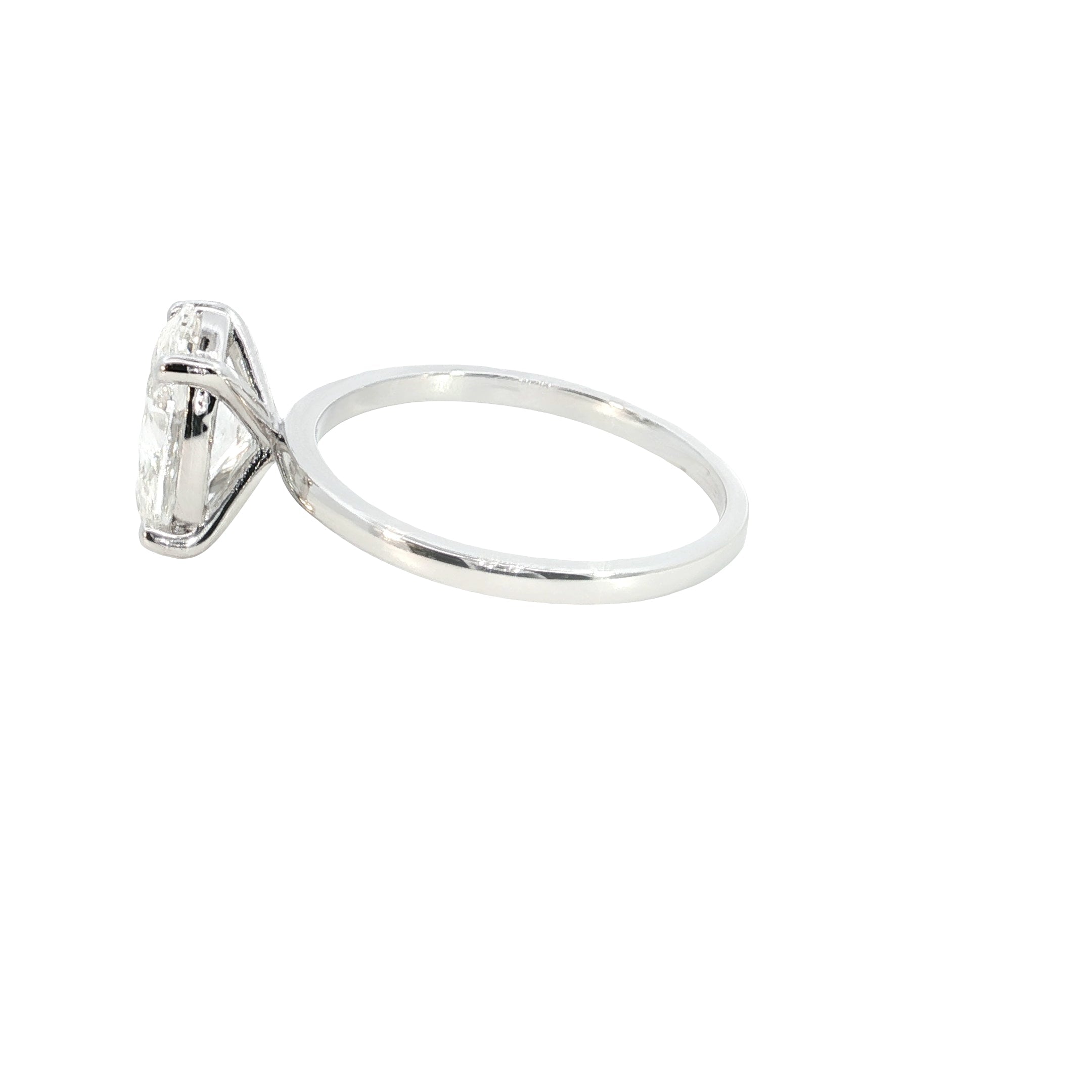 Oval Cut Lab grown Diamond Classic Solitaire Engagement Ring