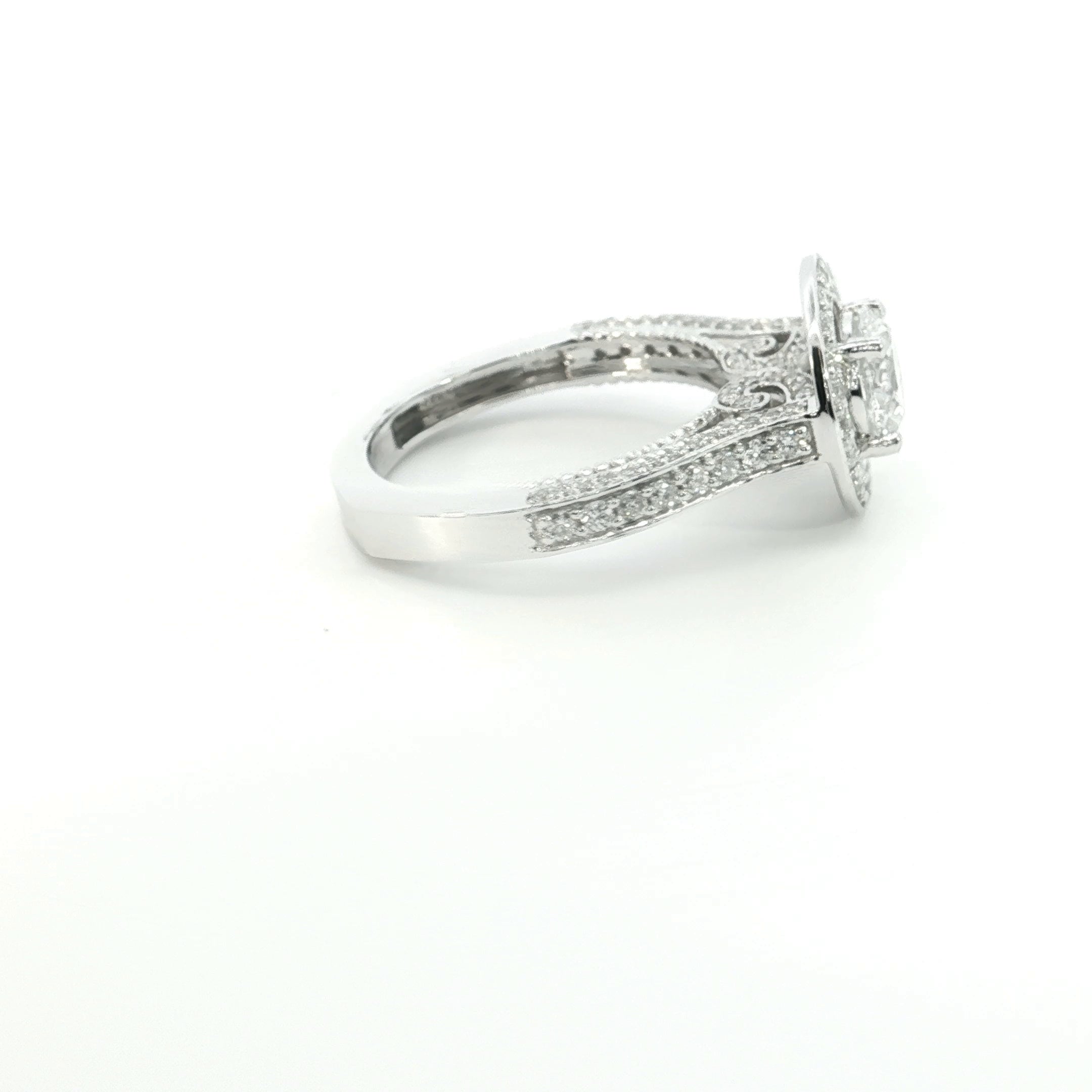 Round Brilliant cut  Lab grown Diamond  Engagement Ring with pave setting