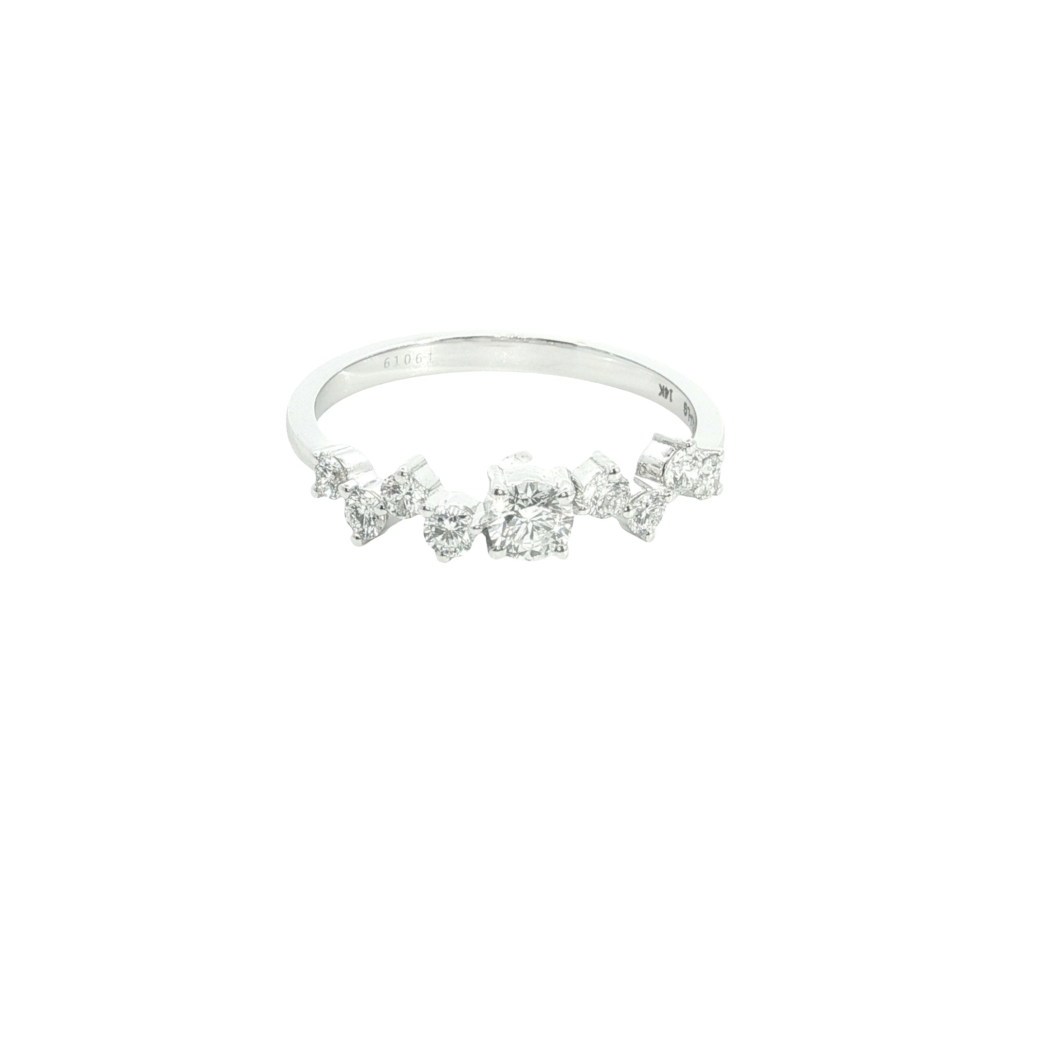 Round Brilliant cut  Lab grown Diamond  fashion Ring