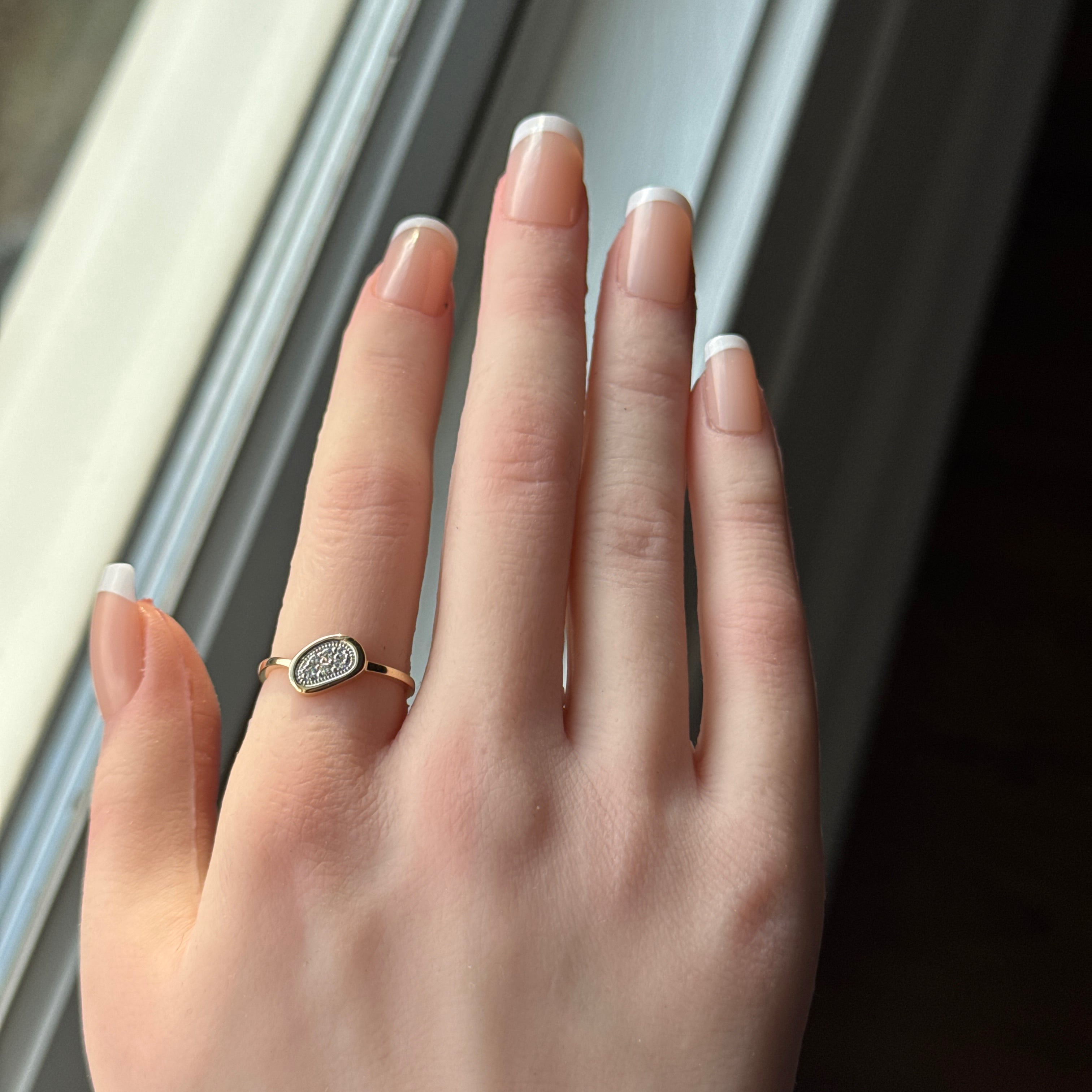 Round Brilliant cut  Lab grown Diamond  fashion Ring