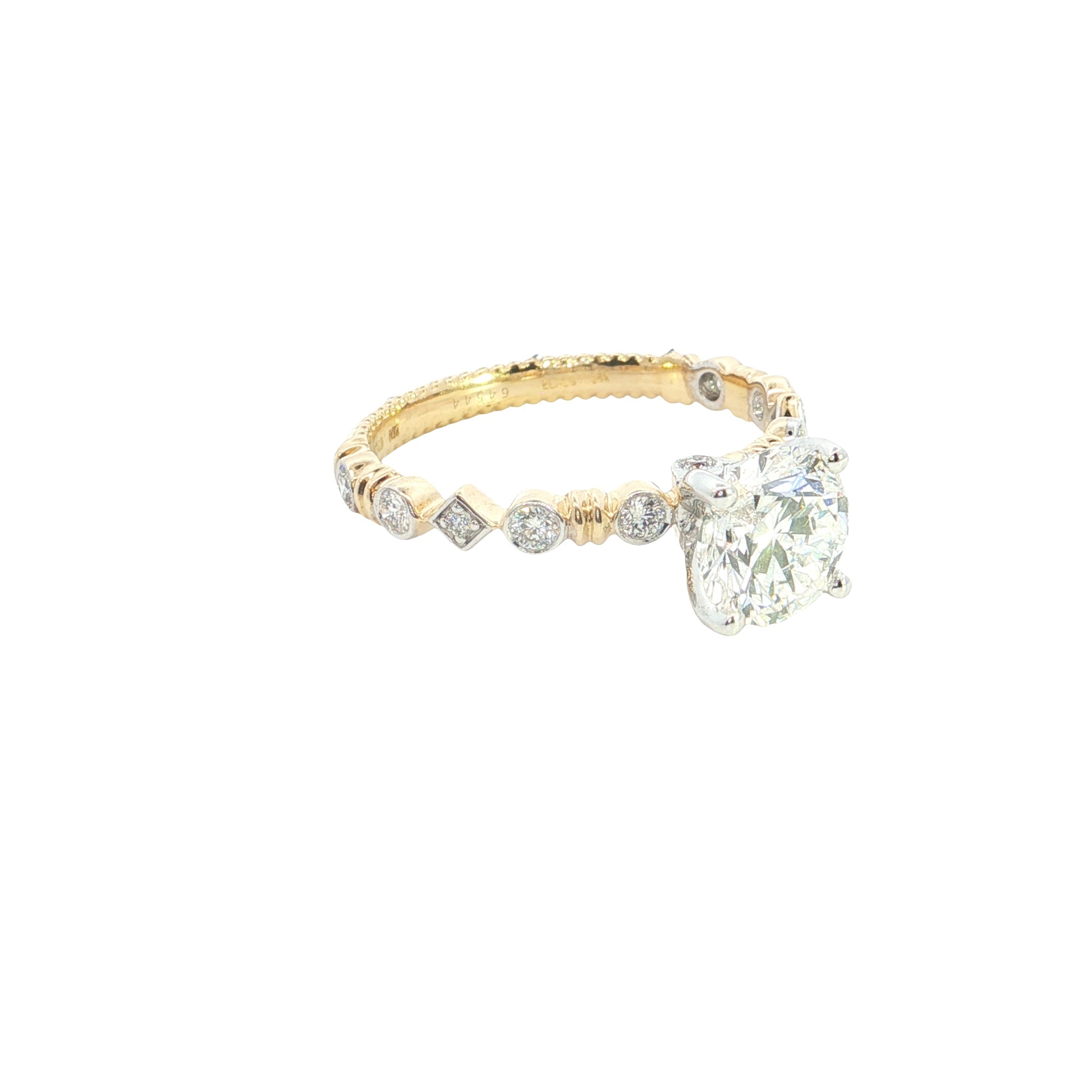 Round Brilliant cut  Lab grown Diamond  Engagement Ring