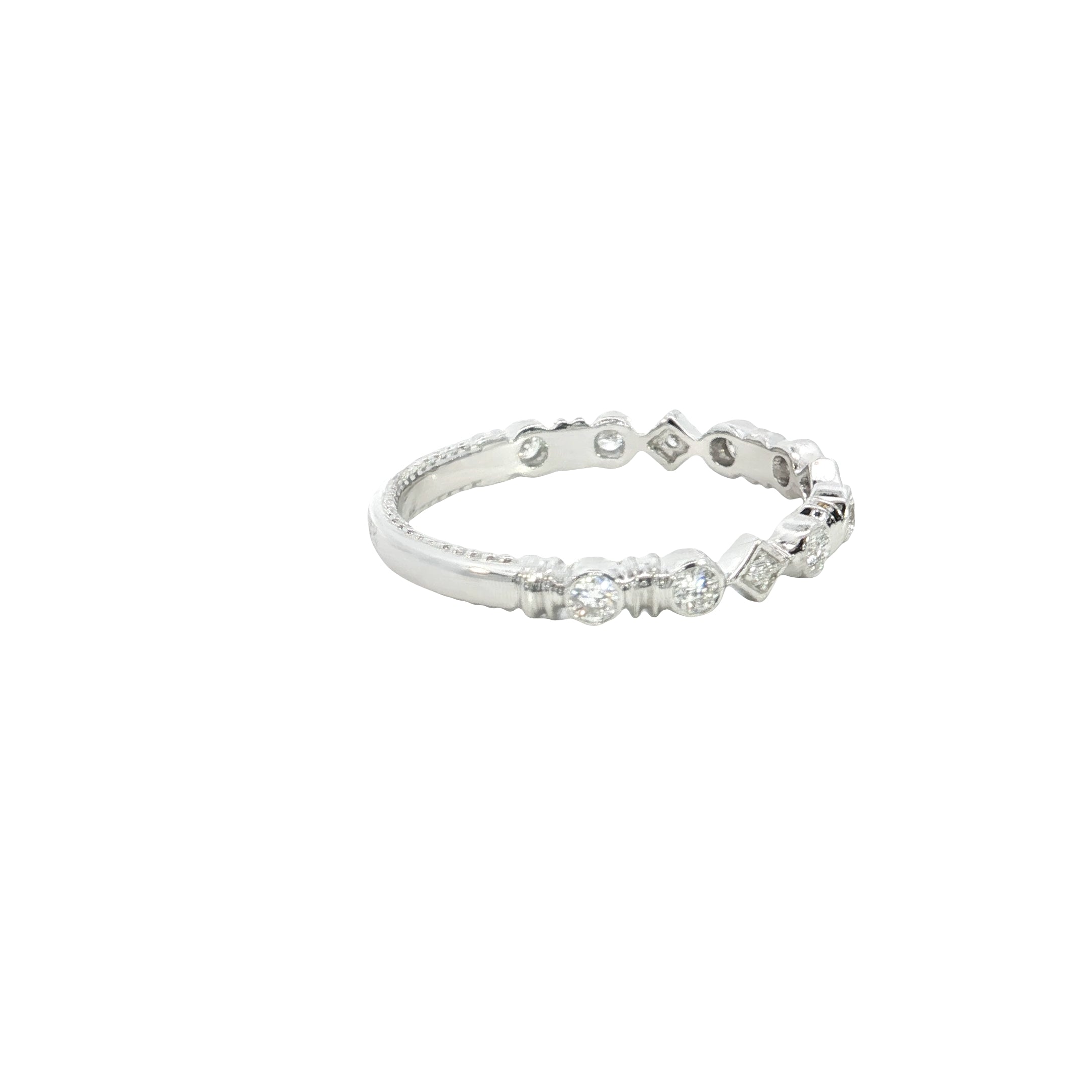 Round Brilliant cut  Lab grown Diamond  Engagement Ring Band
