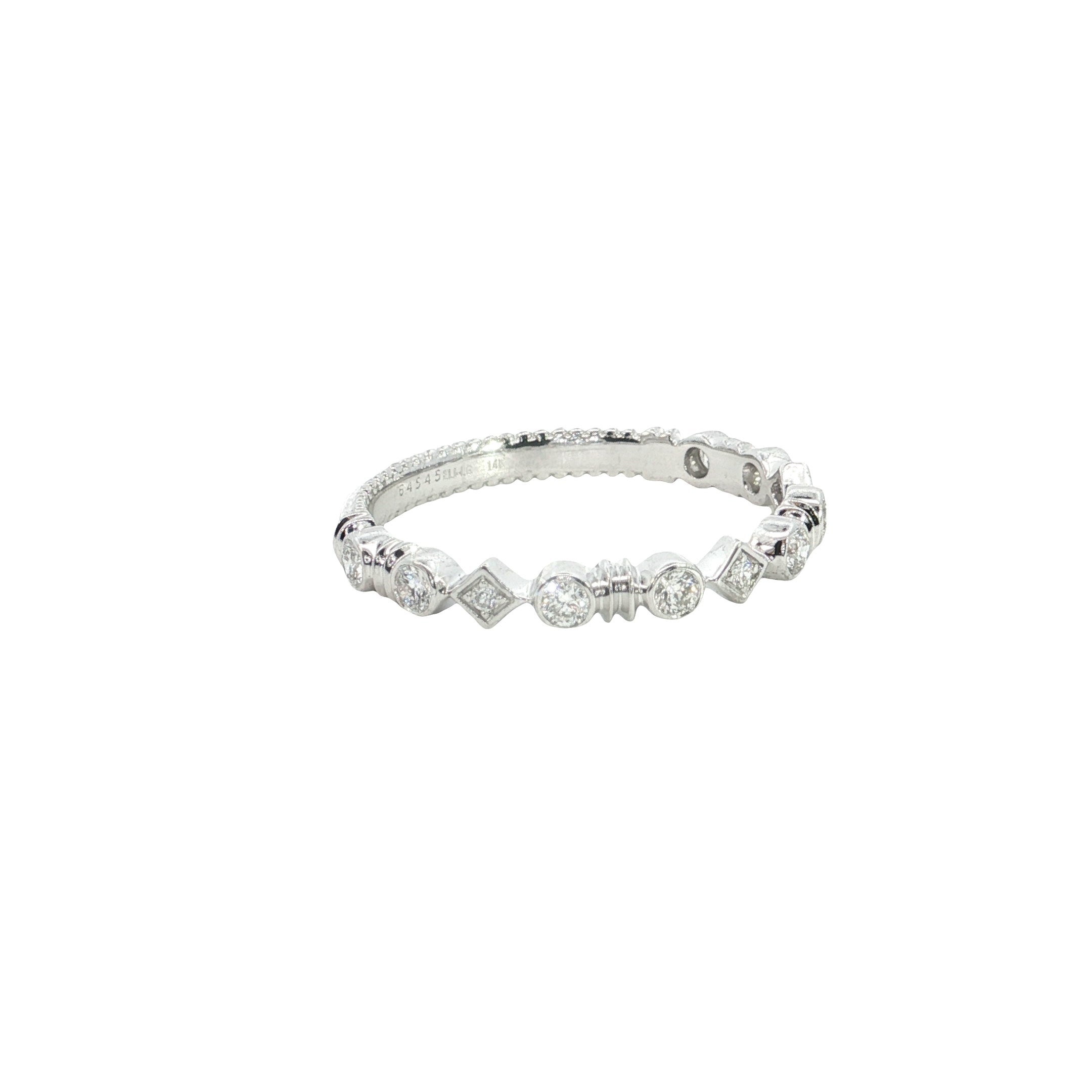 Round Brilliant cut  Lab grown Diamond  Engagement Ring Band