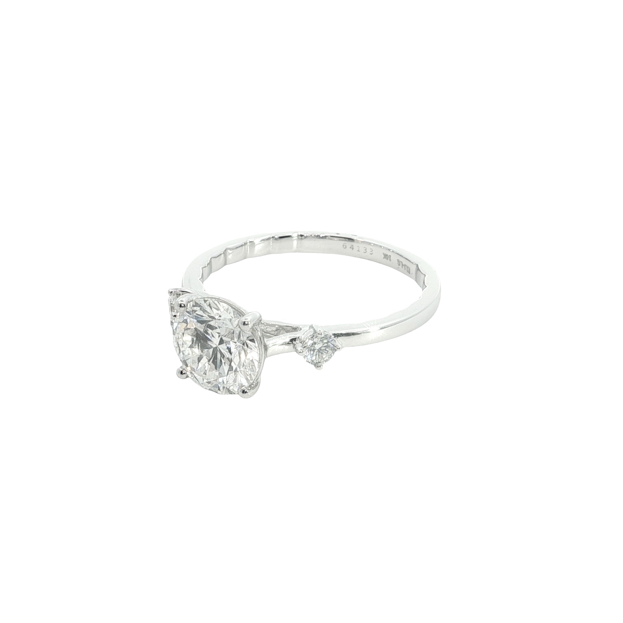 Round Brilliant cut  Lab grown Diamond  Engagement Ring