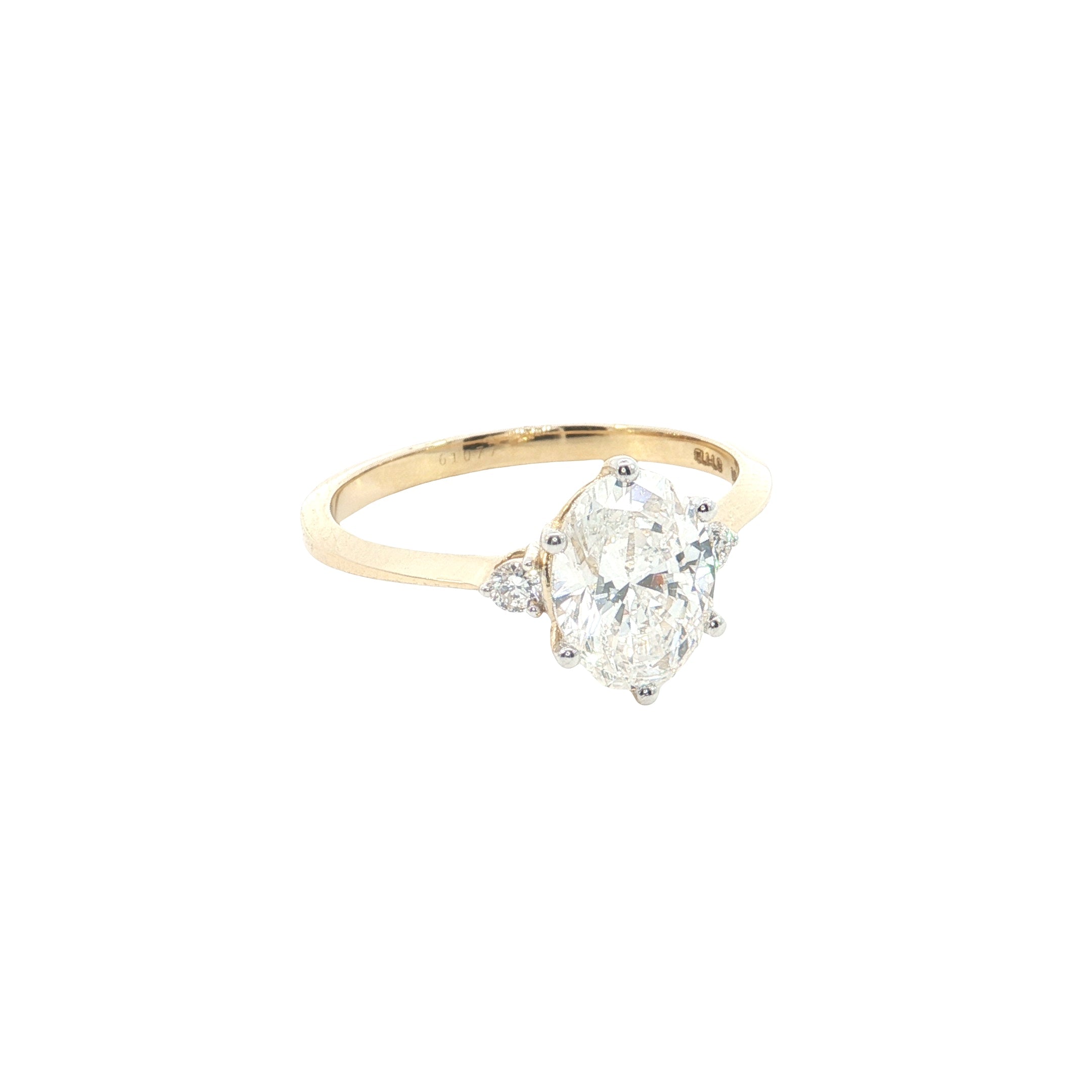 oval with round brilliant cut lab grown diamond engagement ring