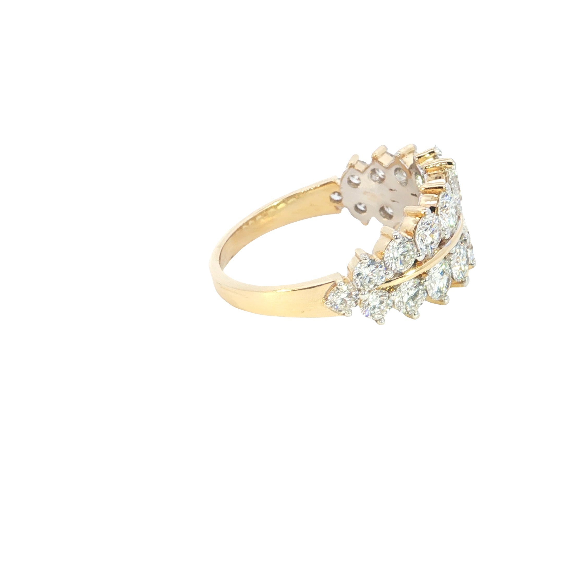 Round Brilliant Cut Lab grown Diamond fashion ring with prong setting