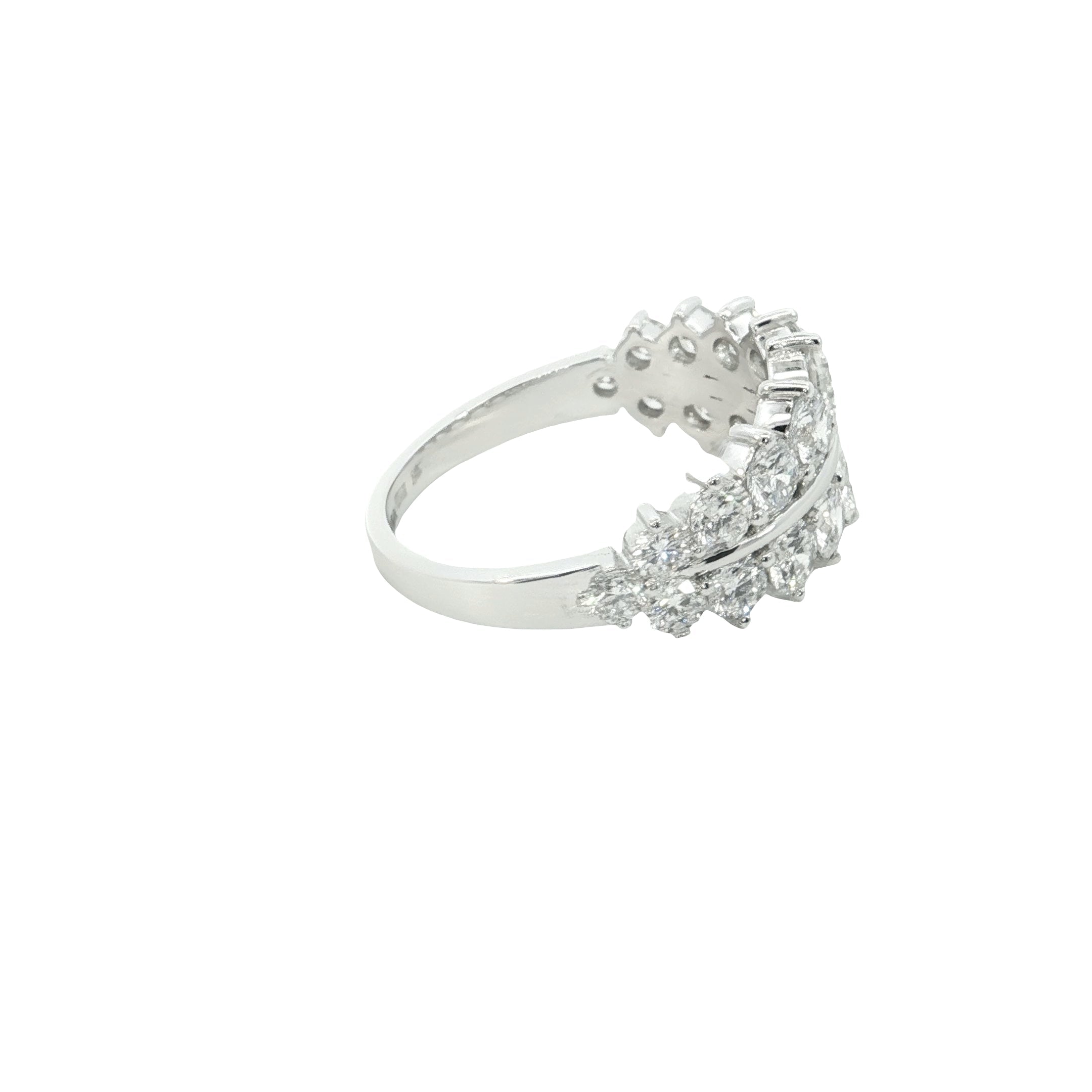 Round Brilliant Cut Lab grown Diamond fashion ring with prong setting