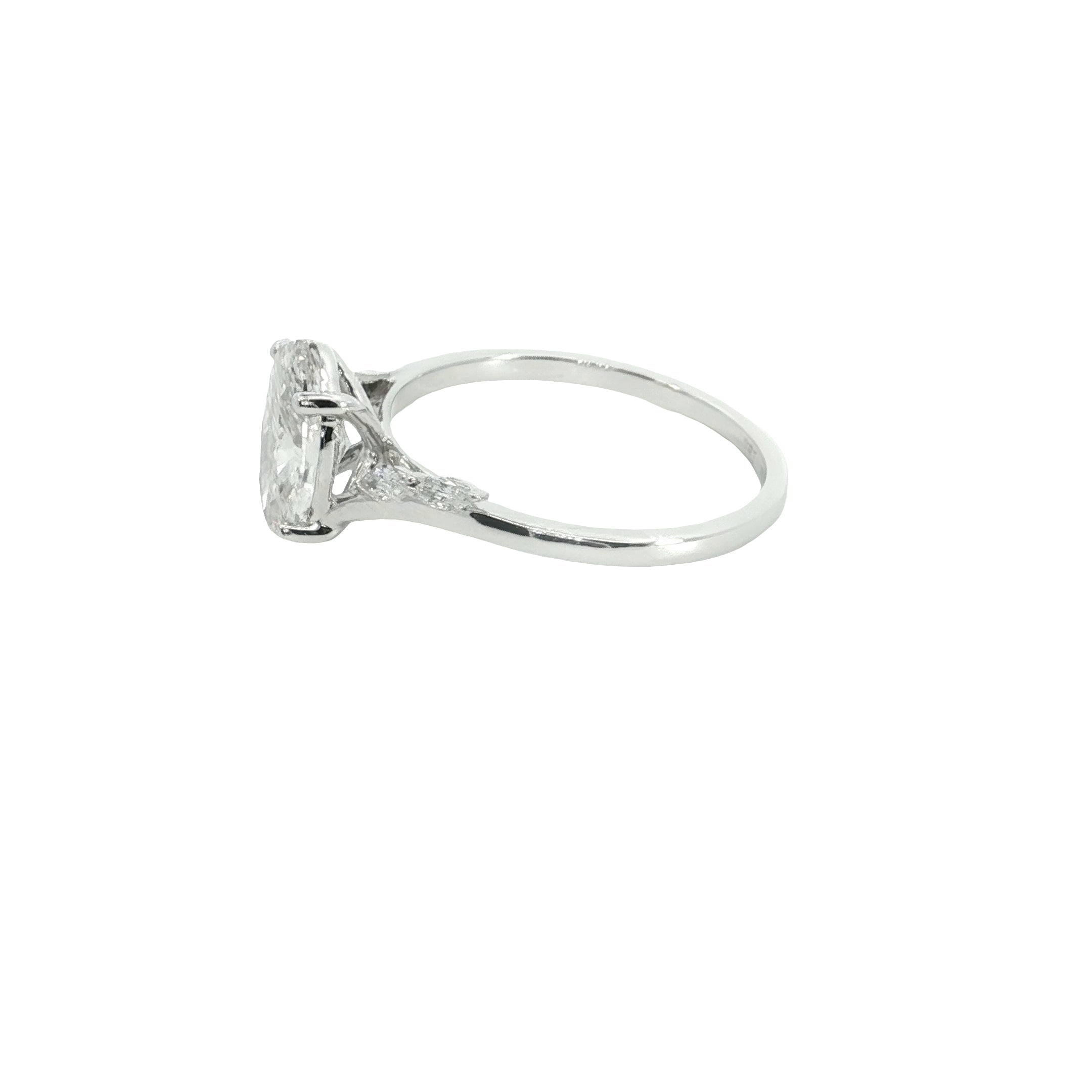 Oval with marquise Cut Lab grown Diamond engagement ring