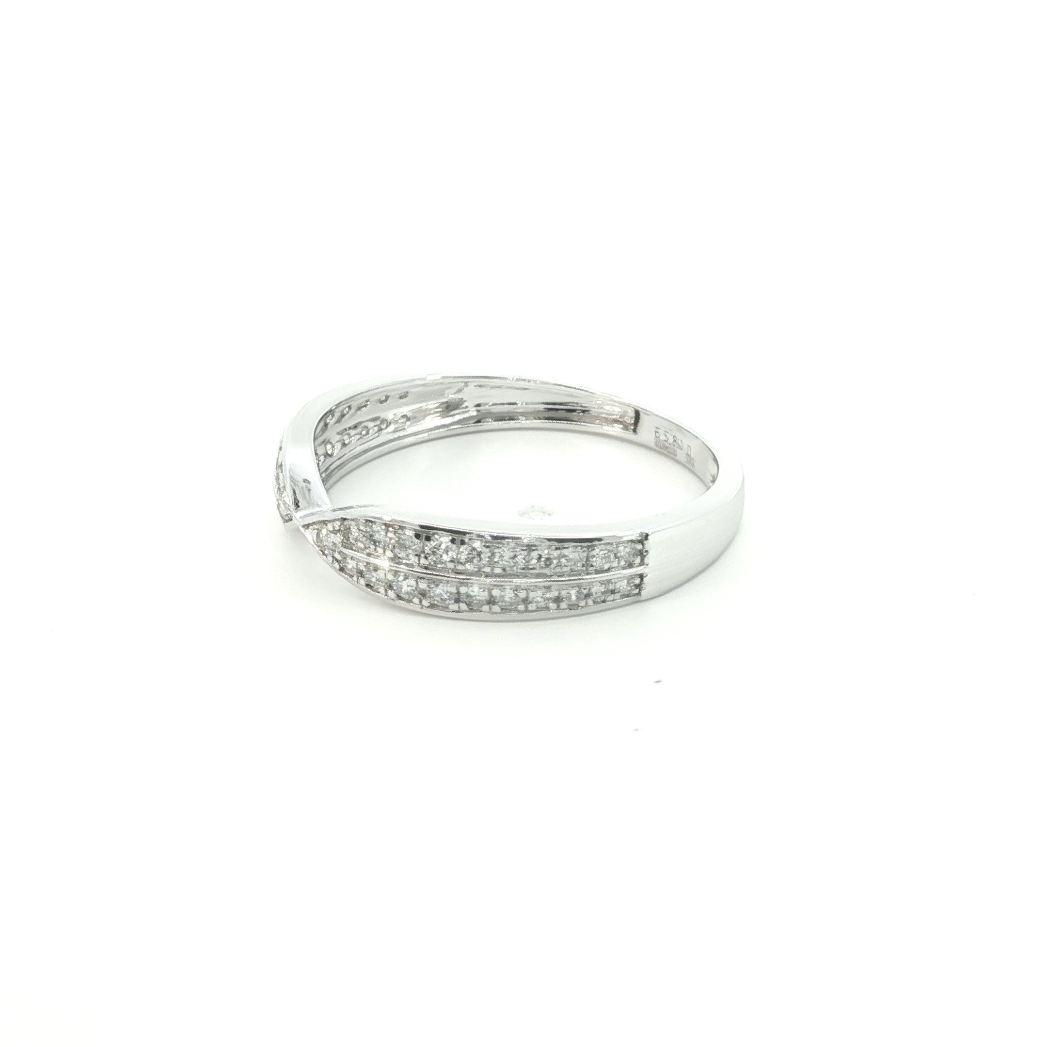 Round Brilliant Cut Lab grown Diamond fashion ring with pave setting
