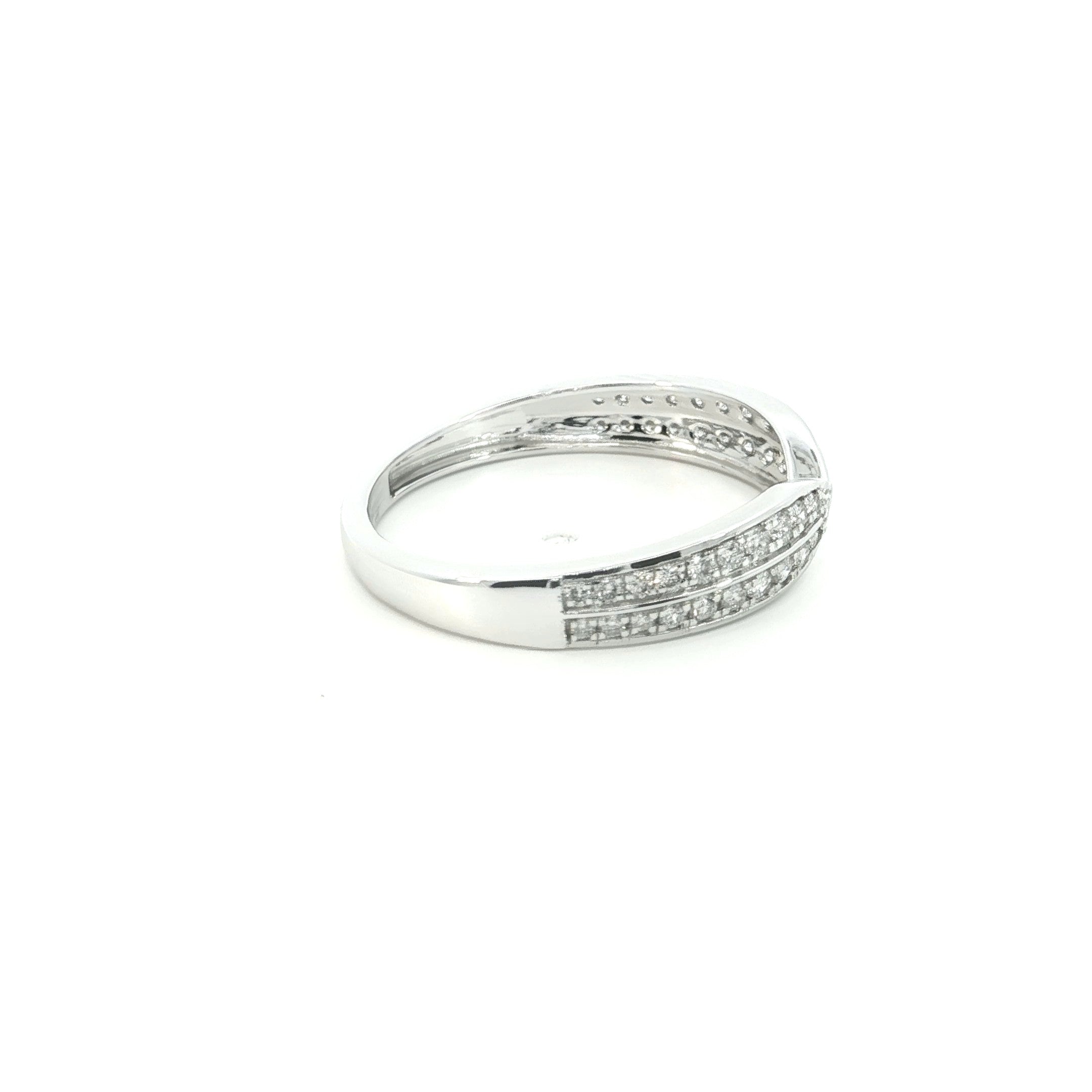 Round Brilliant Cut Lab grown Diamond fashion ring with pave setting