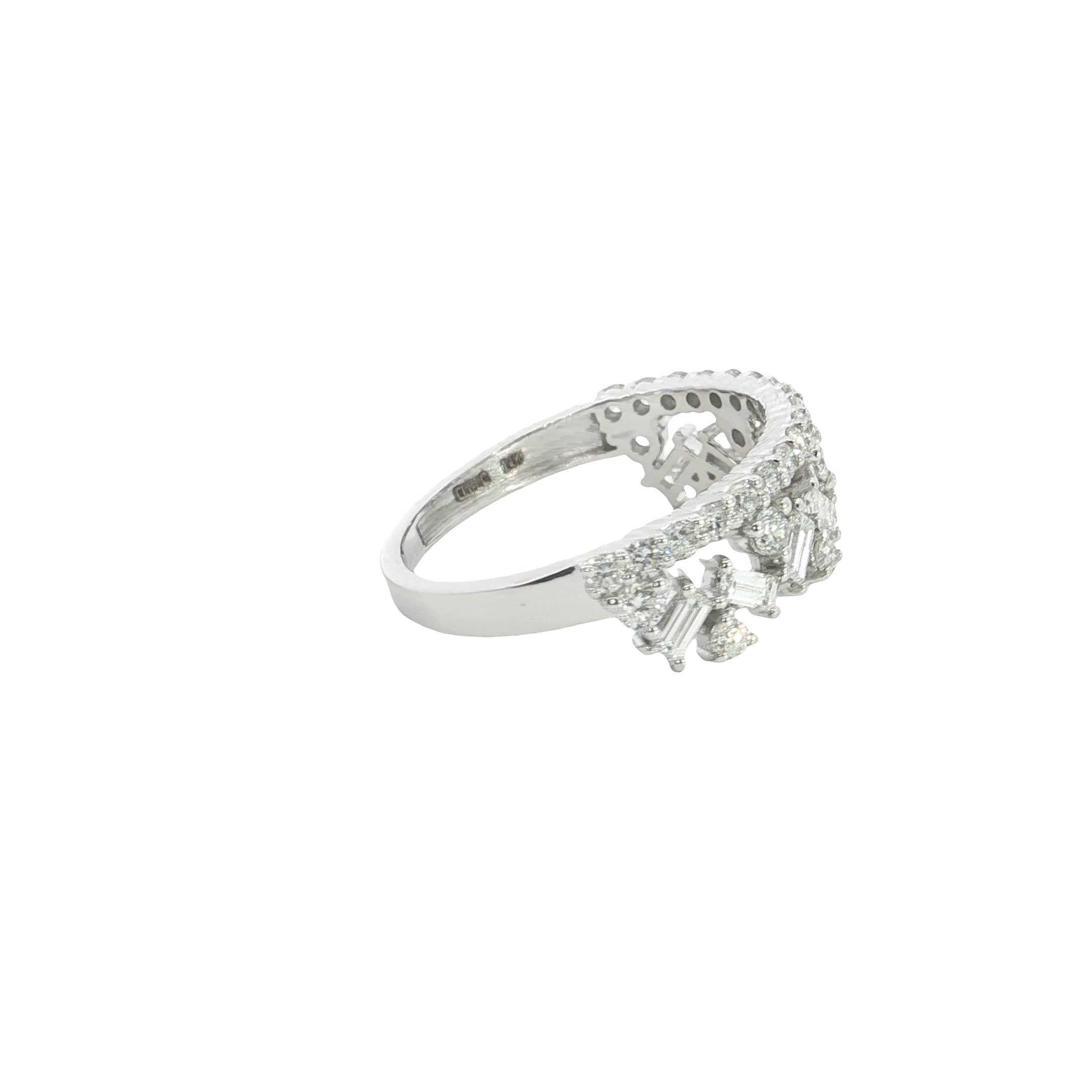 BAGUETTE  with round brilliant cut lab grown crown shape fashion ring