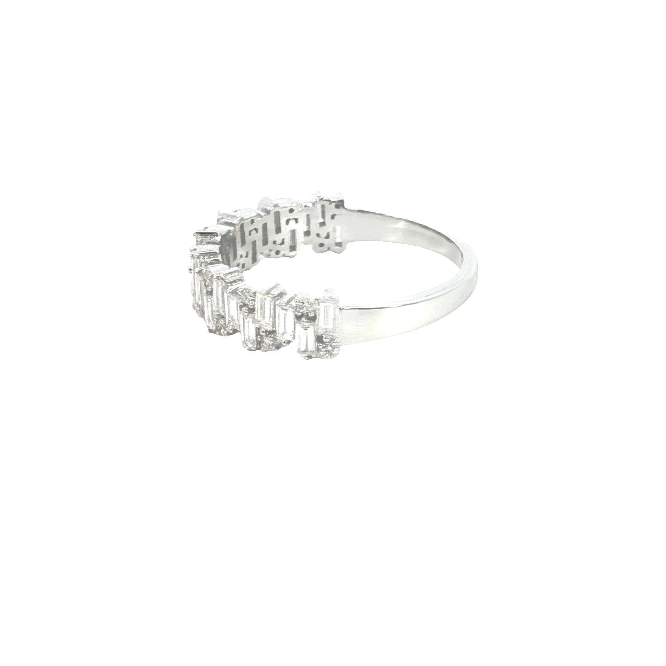buggette with round brilliant cut lab grown diamond  fashion ring band
