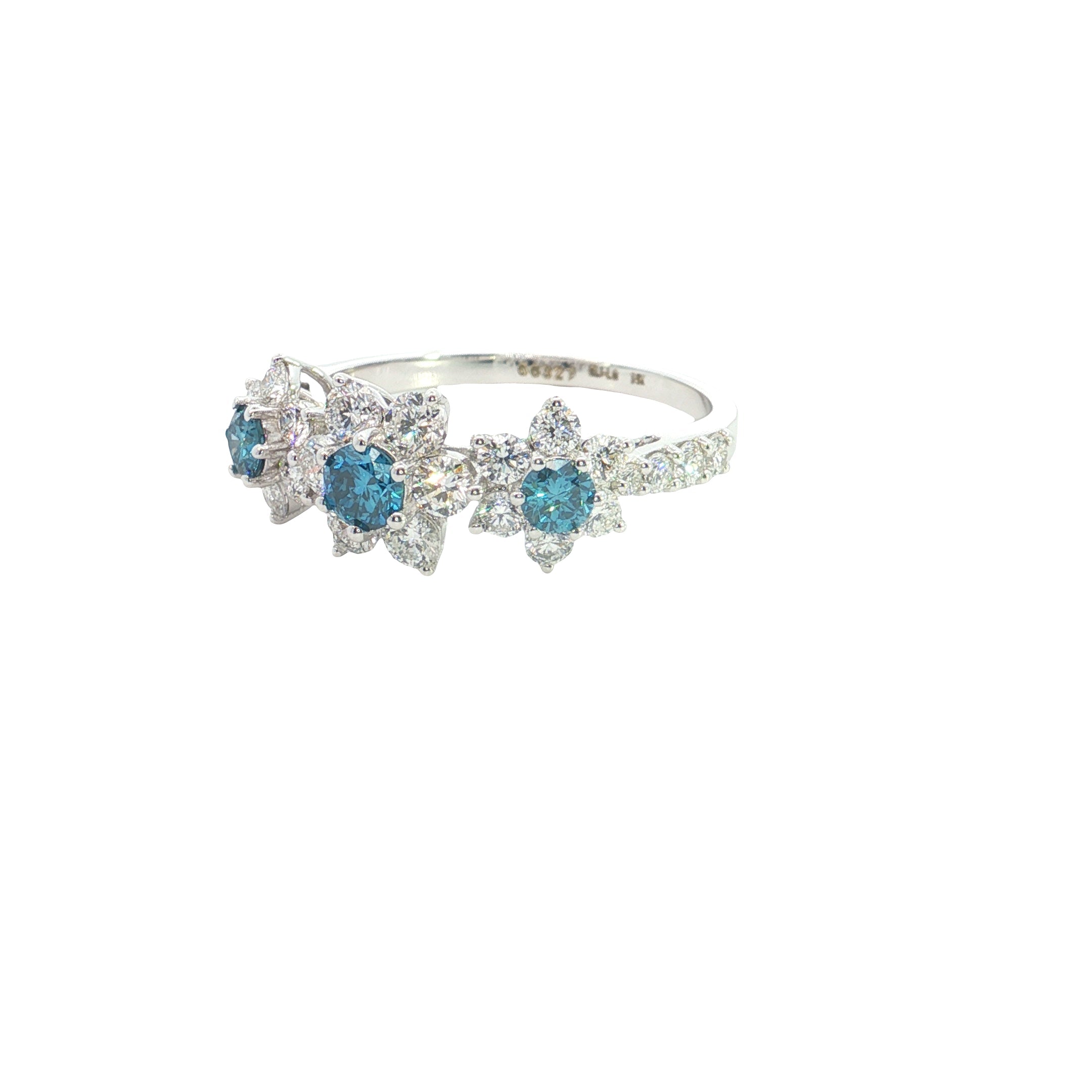 Round Brilliant cut with  color and white Lab grown Diamond  Fashion Ring