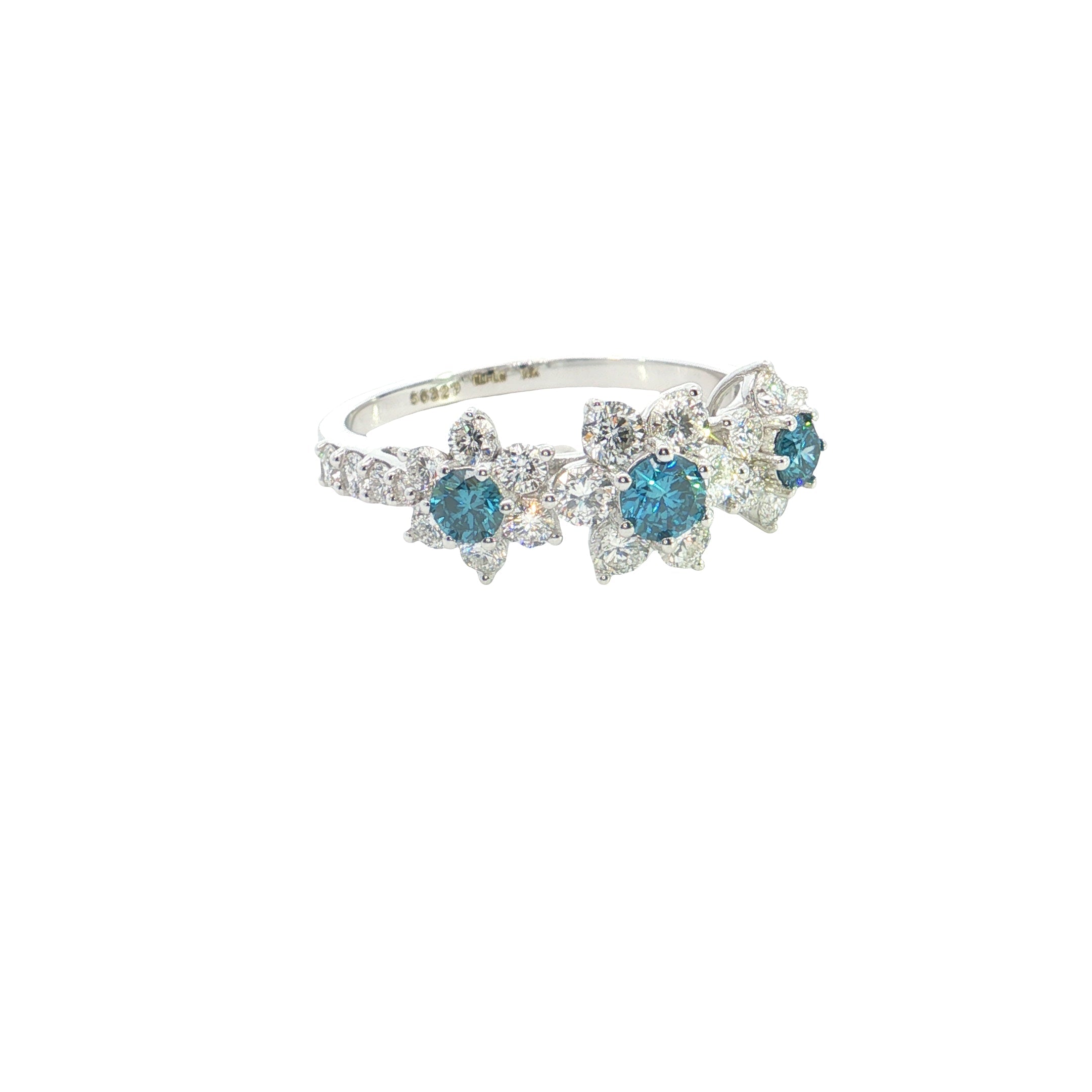 Round Brilliant cut with  color and white Lab grown Diamond  Fashion Ring