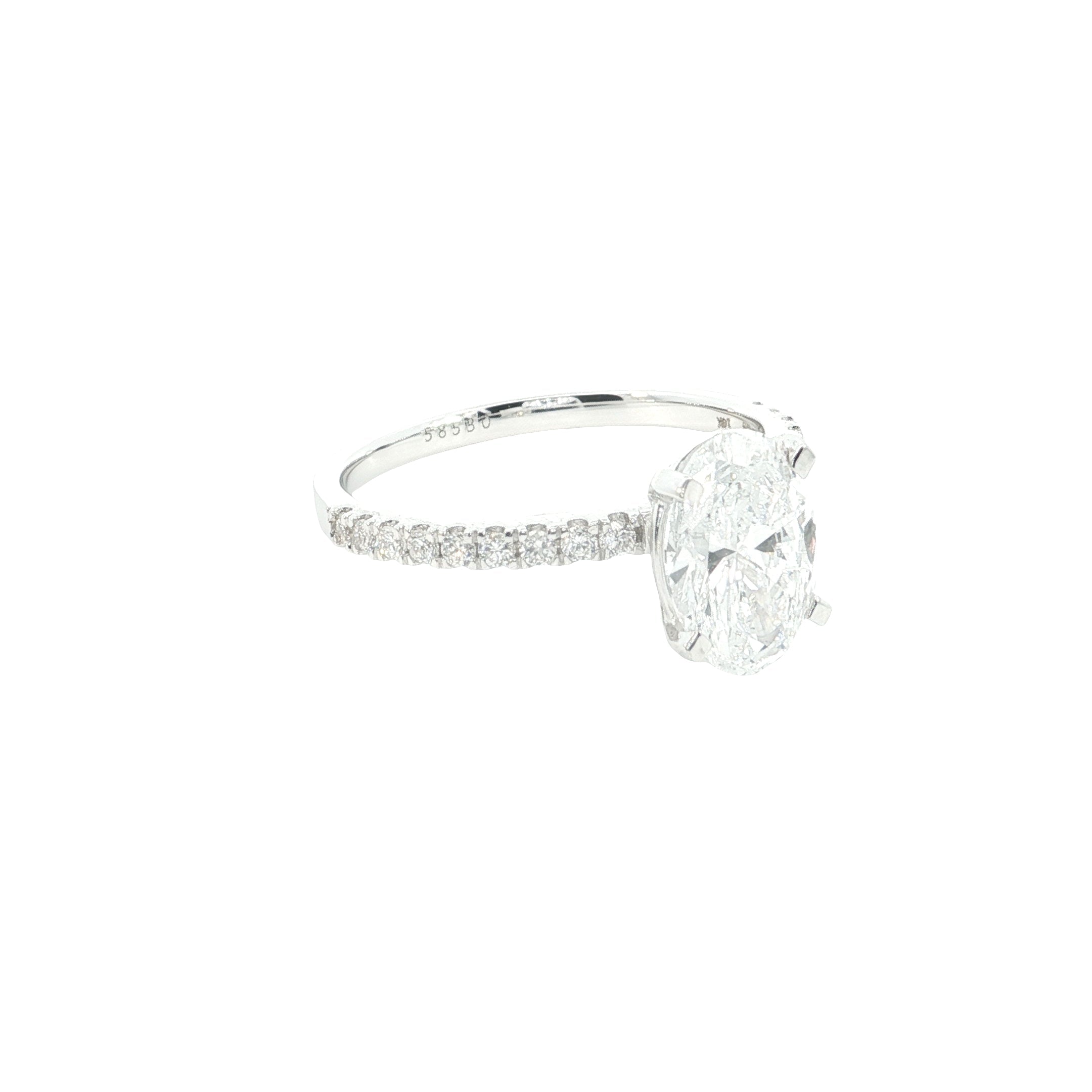 Oval Center stone with Round Brilliant cut  Lab grown Diamond Engagement Ring