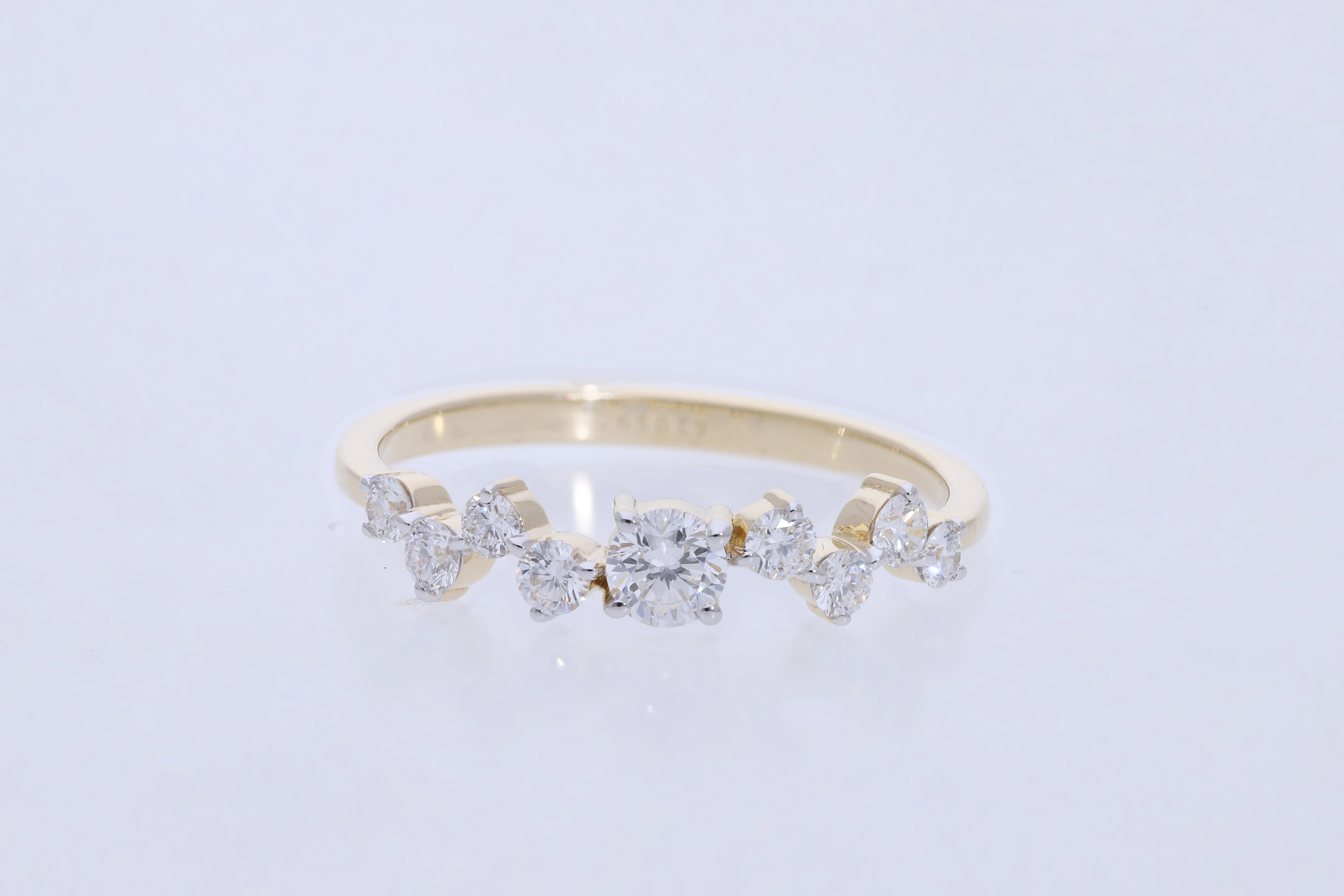 Round Brilliant cut  Lab grown Diamond  fashion Ring