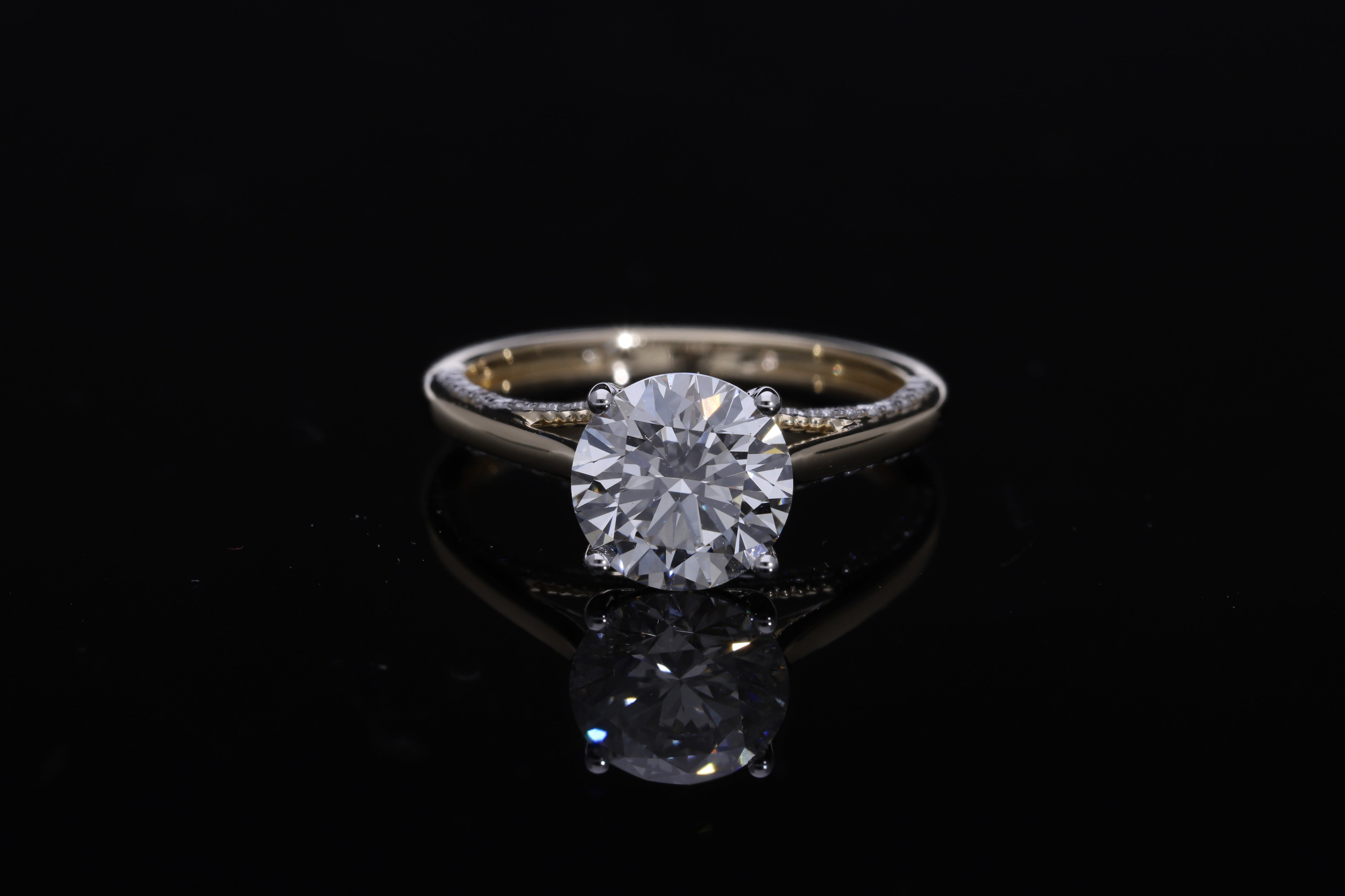 Round Brilliant cut  Lab grown Diamond  Engagement Ring with pave setting