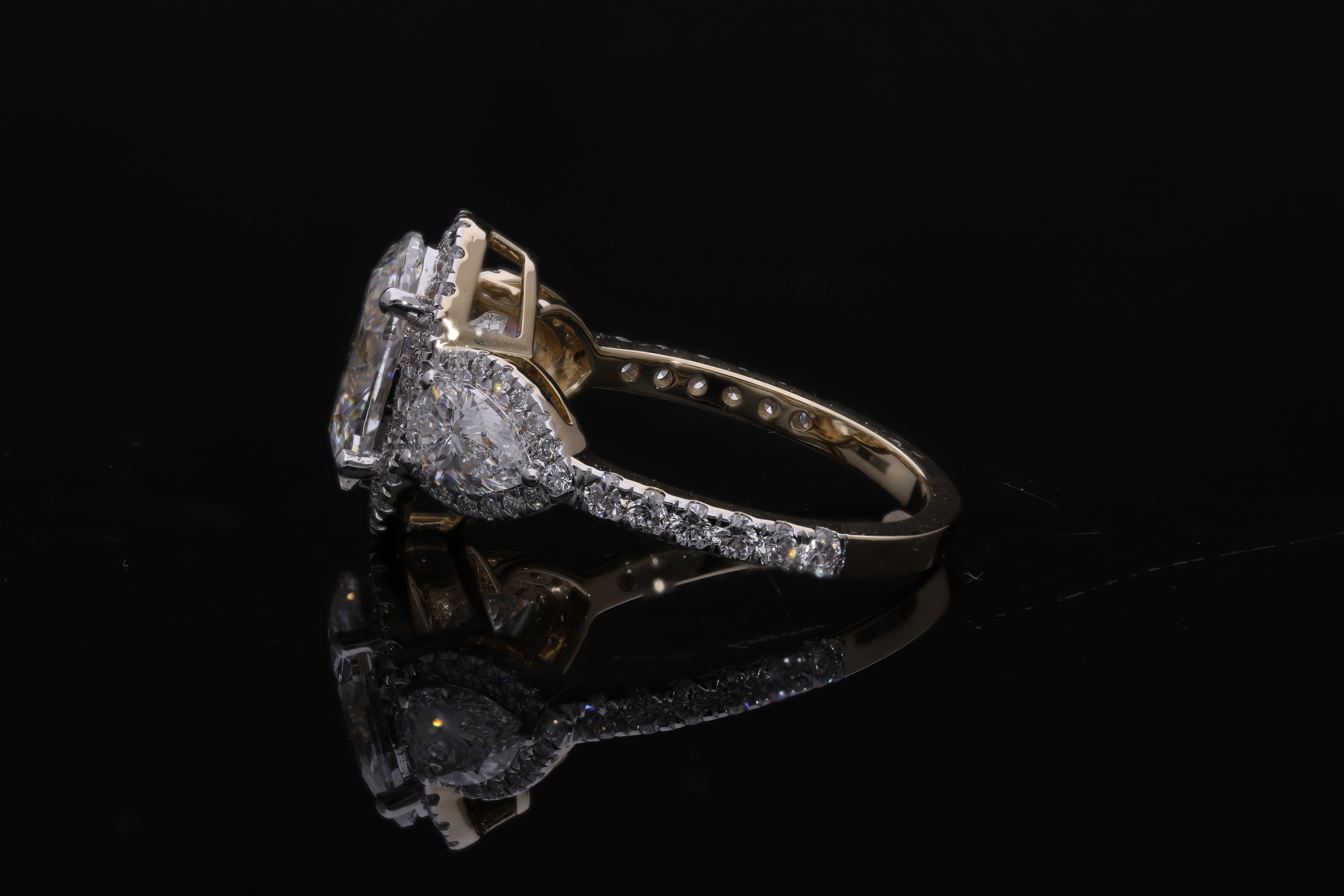 Oval and Pear with Brilliant cut Shape Lab grown Diamond Halo Engagement Ring