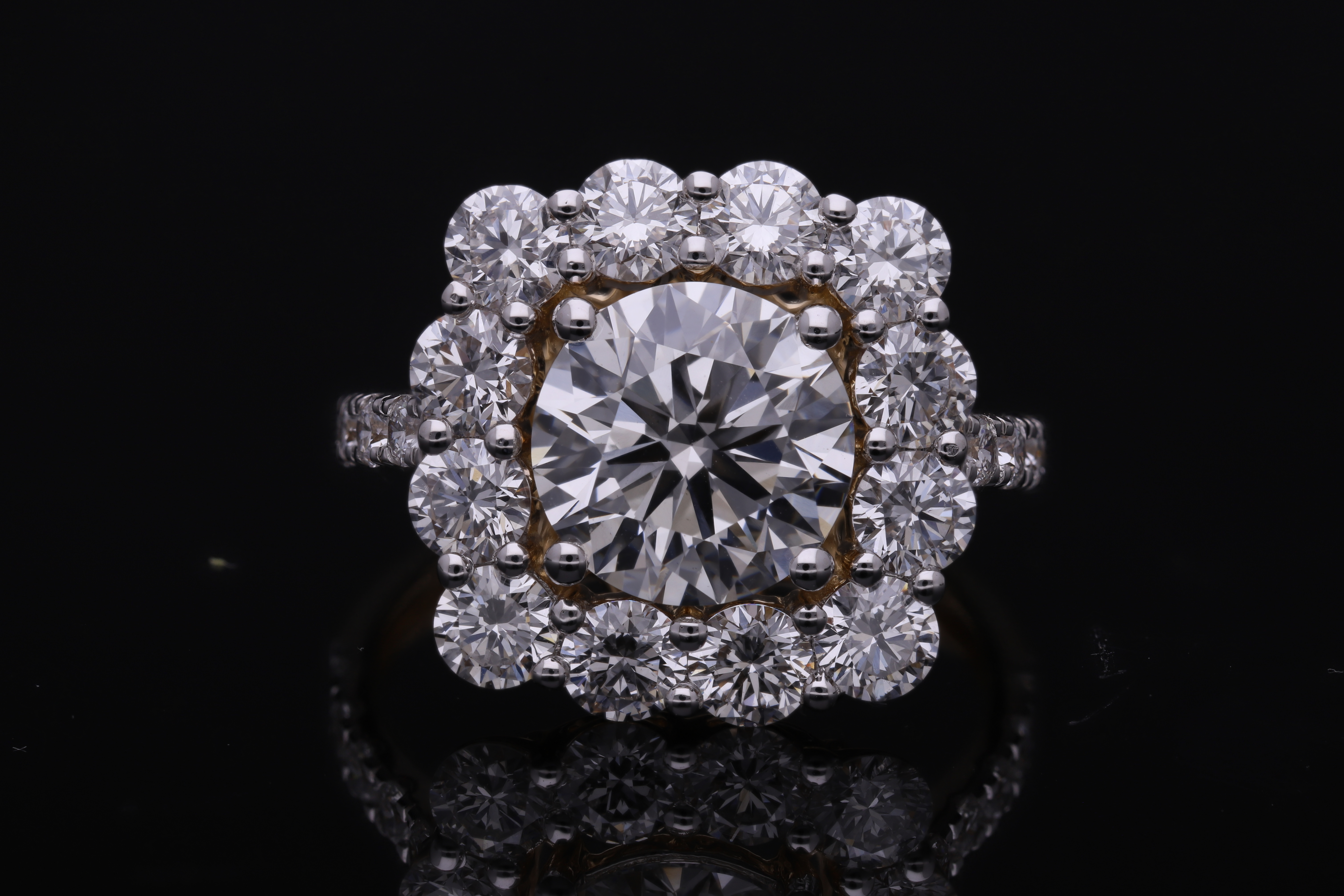 Round Brilliant Cut Lab-Grown Diamond Halo Ring with Pave Setting